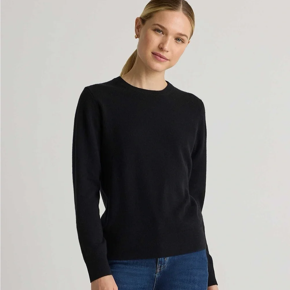 Quince Black Mongolian Cashmere Crewneck Fuzzy Sweater Size S - Picture 1 of 11